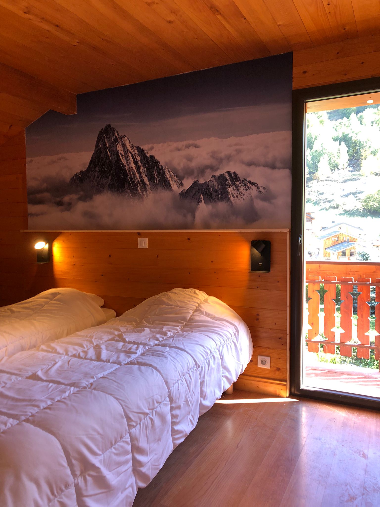 En suite double room with balcony