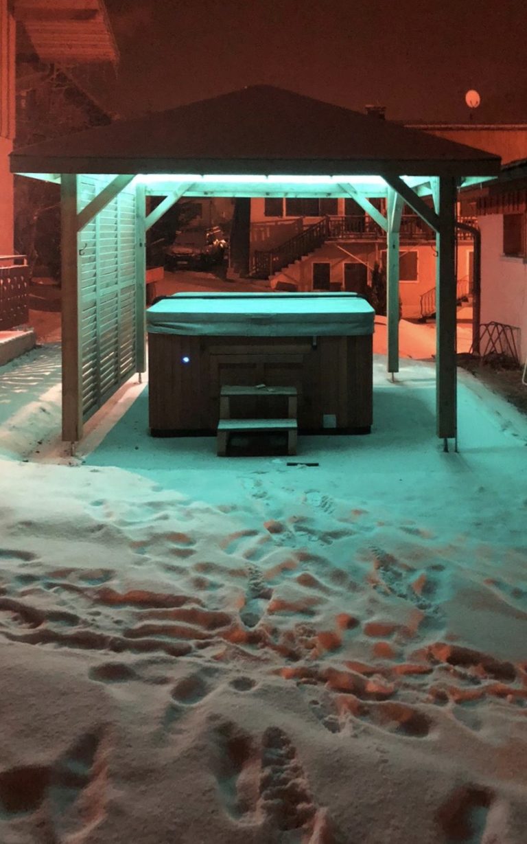 Outdoor hottub