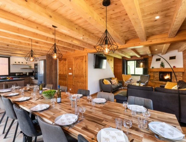 Open plan living space in chalet snow Star