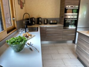 Kitchen in chalet Snow Mountain located in le Bettaix - Chalets Lacuzon