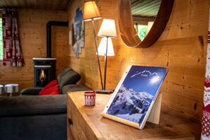Welcome booklet in chalet Snow Pearl located in le Bettaix - Chalets Lacuzon