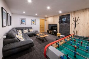 Game room in chalet Snow Valley located in le Bettaix - Chalets Lacuzon