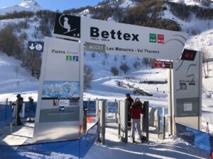 Le Bettaix -base station of the chairlift Bettex
