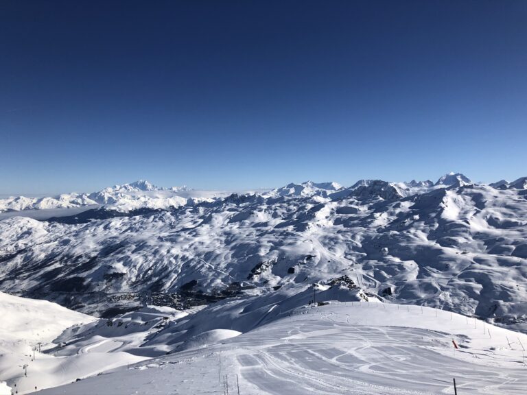 Panorama les Menuires and Mont Blanc